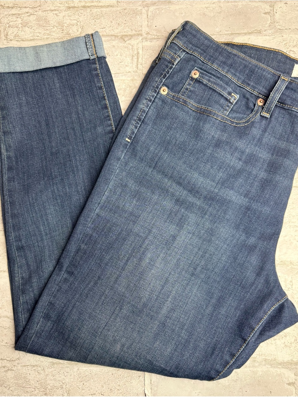 Signature by Levi Strauss & Co. Womens Mid-Rise Boyfriend Stretch Jeans 14 😍